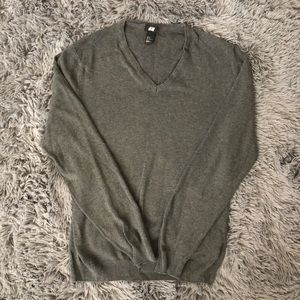 H&M Men’s V-Neck Sweater MEDIUM